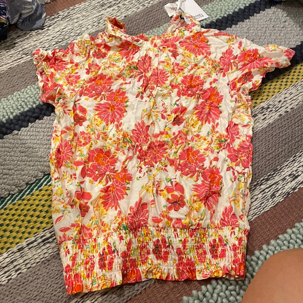 Brand new floral blouse!